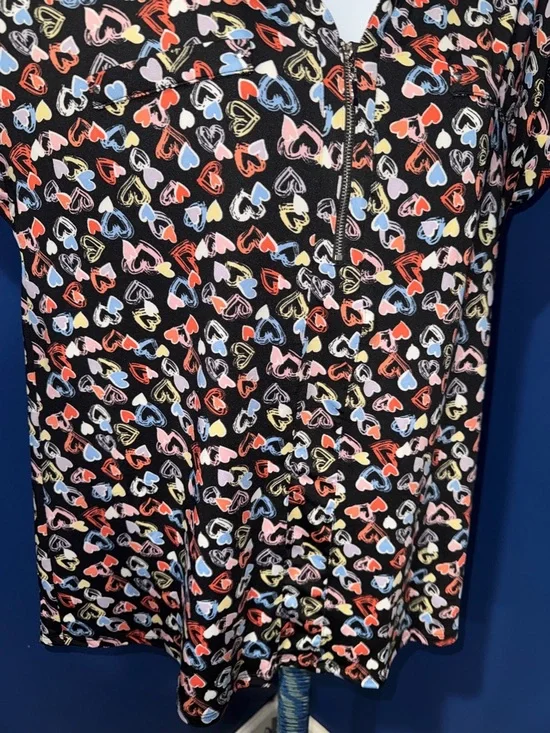 Cocomo-NWT Black Heart-Print Zip Front Blouse Size Large - Picture 11 of 16